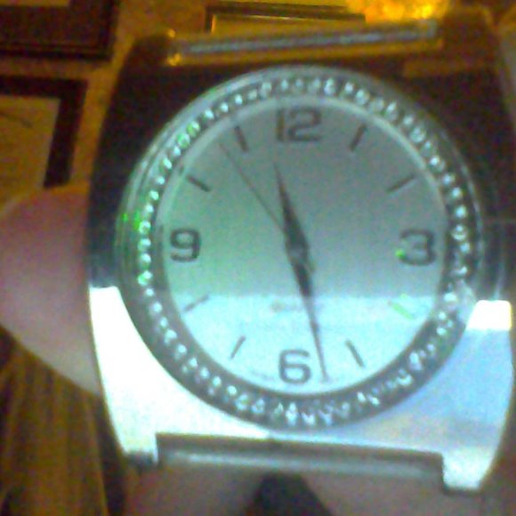 men quarts watch - Picture 1 of 1